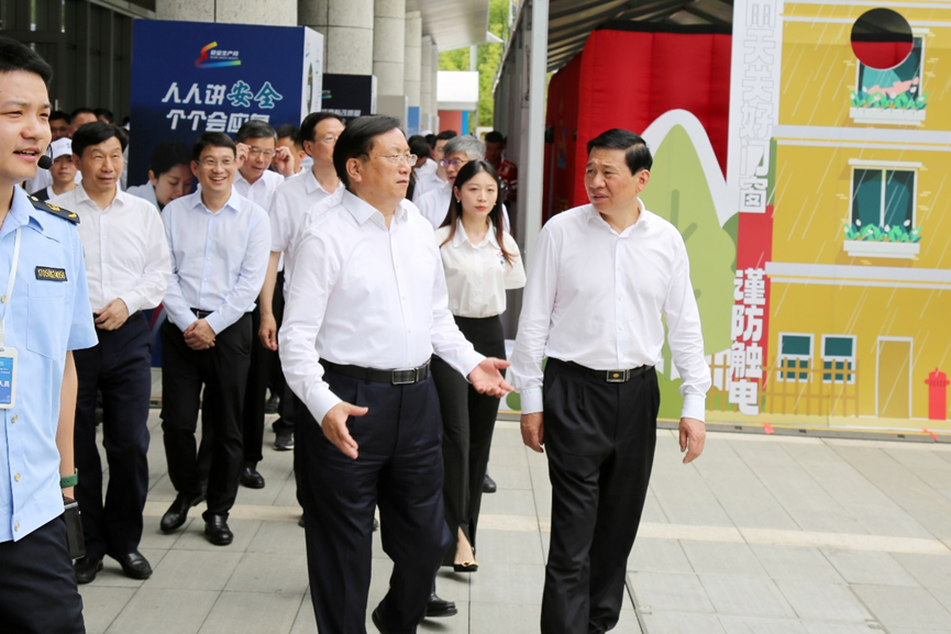 貞萬科技攜特種作(zuò)業(yè)實訓演練裝置亮(liàng)相(xiàng)2023年(nián)全國(guó)“安全宣傳咨詢日(rì)”主場(chǎng)活動(圖2)